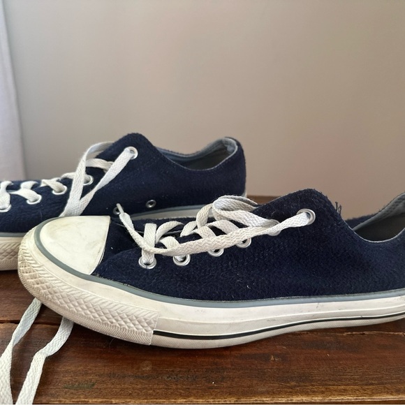 Converse Chuck Taylor Sz: M7 /W9 All Star OX Navy Blue Low Top. Lace Up. - Picture 5 of 9